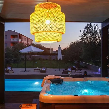 Suncica Nyaraló Zára